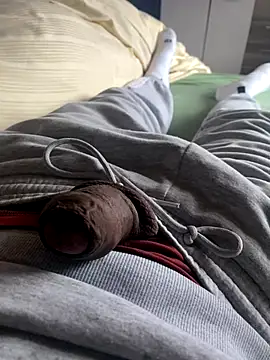 Snapshot of andrey1887 chatting on October 2025 01:03:02 PM andrey1887 online show from October 2025 01:03:02 PM