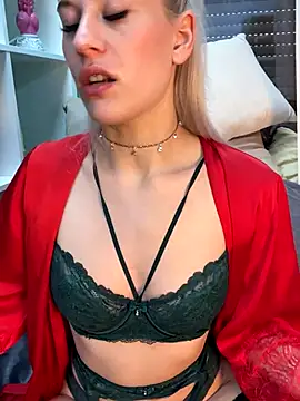 Snapshot of TheRealJessyLey chatting on October 2025 07:23:01 AM TheRealJessyLey online show from October 2025 07:23:01 AM