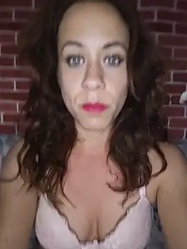 Snapshot of HotGinger66 chatting on June 2026 04:41:01 PM HotGinger66 online show from June 2026 04:41:01 PM