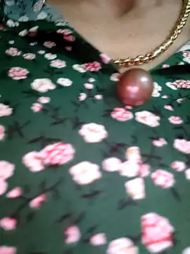 Snapshot of Rosalind_xxx chatting on February 2026 10:32:01 PM Rosalind xxx online show from February 2026 10:32:01 PM