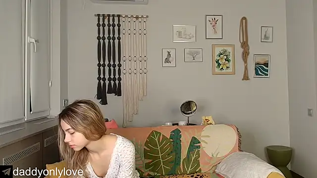 daddyonlyloveme online show from October 2025 09:06:01 PM