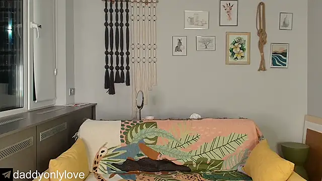 daddyonlyloveme online show from November 2025 09:14:01 PM