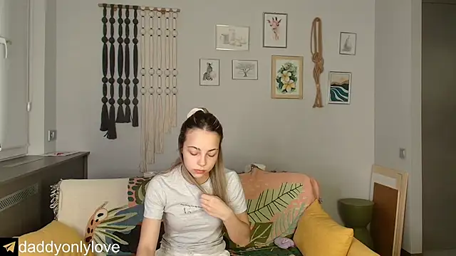 daddyonlyloveme online show from November 2025 09:21:02 PM