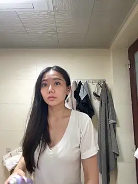 jiajia L online show from September 2025 02:00:02 PM