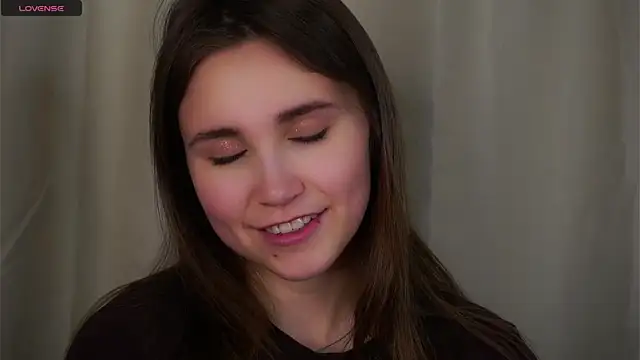 EthalFlowers online show from November 2025 01:19:01 AM