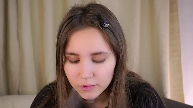 EthalFlowers online show from December 2025 10:05:01 PM