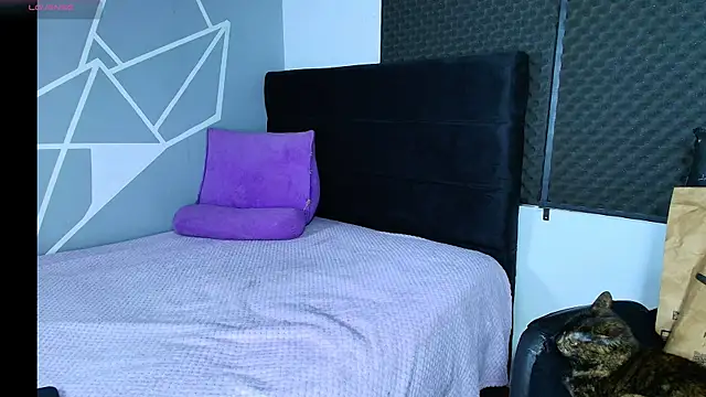 Snapshot of karlamoon23 chatting on March 2026 08:37:02 PM karlamoon23 online show from March 2026 08:37:02 PM