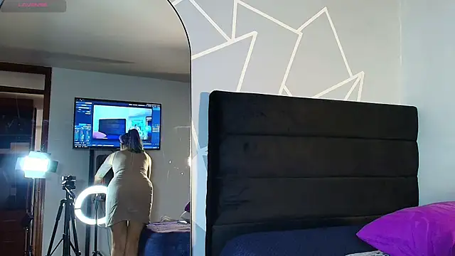 Snapshot of karlamoon23 chatting on April 2026 08:17:02 PM karlamoon23 online show from April 2026 08:17:02 PM