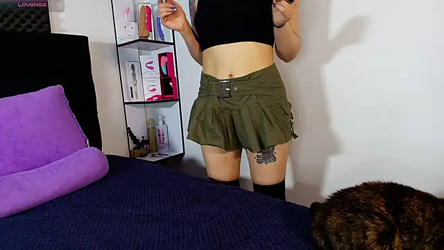 Snapshot of karlamoon23 chatting on April 2026 08:58:02 PM karlamoon23 online show from April 2026 08:58:02 PM