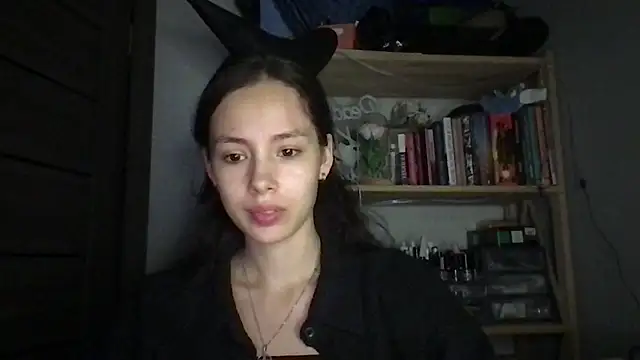 Yuna5343 online show from September 2025 10:09:01 PM