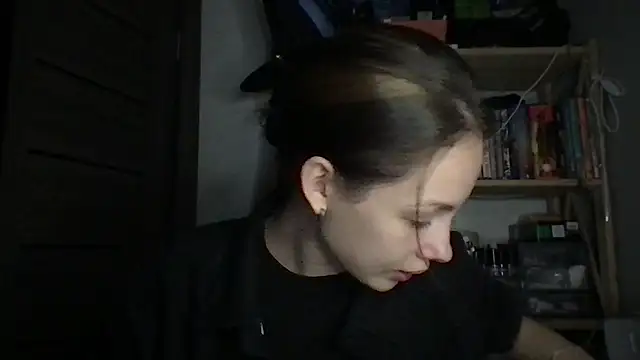 Yuna5343 online show from October 2025 08:09:02 PM