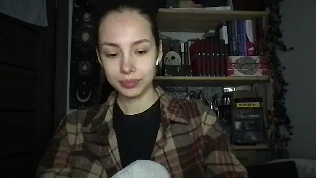 Yuna5343 online show from March 2026 09:25:01 PM