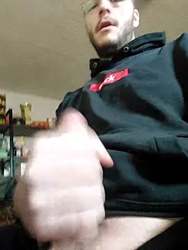 Snapshot of _SpicyStuff_@xh chatting on March 2026 08:20:01 AM SpicyStuff xh online show from March 2026 08:20:01 AM