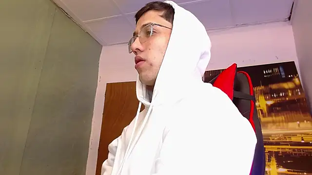 alexgiraldo   online show from April 2026 12:26:02 PM