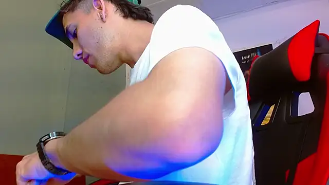alexgiraldo   online show from July 2026 01:32:02 AM