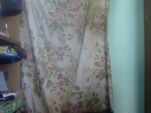 Snapshot of chicooxx chatting on October 2025 09:57:01 PM chicooxx online show from October 2025 09:57:01 PM