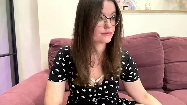 Snapshot of mia_shine_bright_wow chatting on September 2025 03:29:01 AM mia shine bright wow online show from September 2025 03:29:01 AM