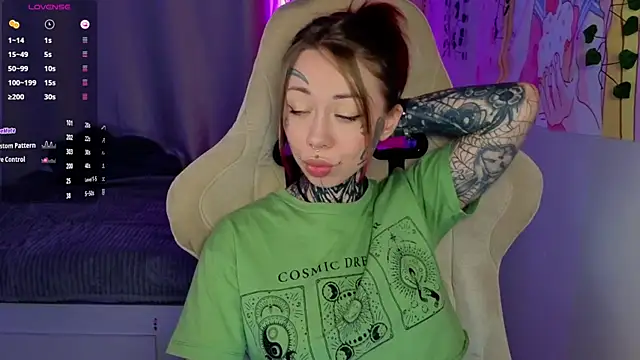 Snapshot of bunnykellyyy chatting on April 2026 06:09:02 AM bunnykellyyy online show from April 2026 06:09:02 AM