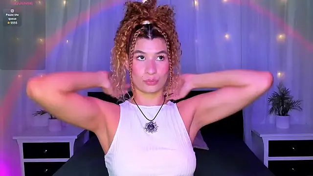 Evolet Bee online show from March 2026 12:45:02 PM