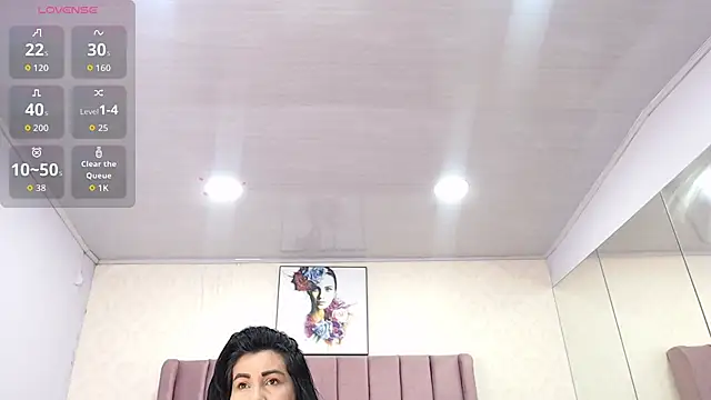 Snapshot of AriannaAdames chatting on May 2026 12:13:02 PM AriannaAdames online show from May 2026 12:13:02 PM