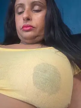 Angelaarayexx online show from April 2026 11:59:02 AM