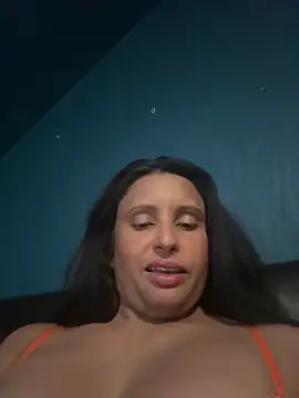 Angelaarayexx online show from April 2026 01:17:01 PM