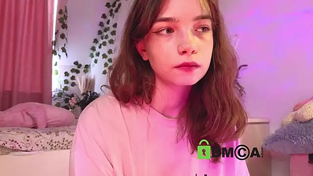 Snapshot of Evi_Brook chatting on July 2026 10:28:01 AM Evi Brook online show from July 2026 10:28:01 AM