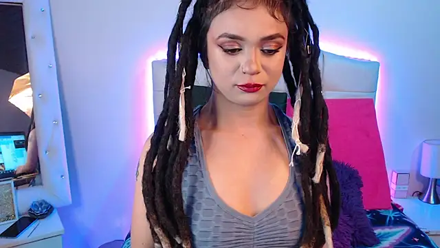 Snapshot of elapetitie chatting on November 2025 04:16:01 AM elapetitie online show from November 2025 04:16:01 AM