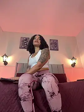 Snapshot of Samara_Hadi_ chatting on February 2026 08:25:02 PM Samara Hadi online show from February 2026 08:25:02 PM