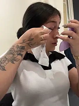 Alyha Cortes online show from October 2025 01:11:01 PM