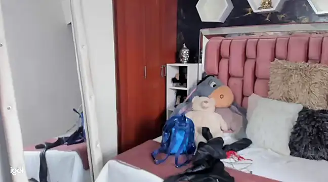 sara slut21 online show from February 2025 09:11:02 PM