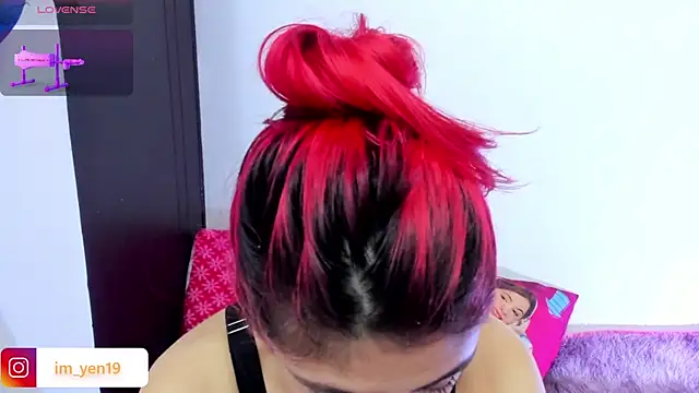 adahraa younng online show from October 2025 10:54:02 PM