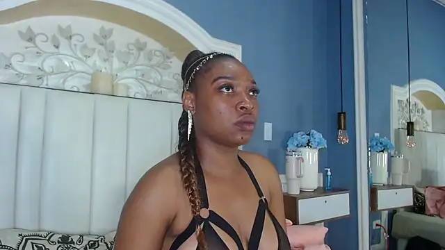 NatashaSilver online show from December 2025 02:46:01 PM