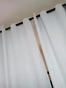 kim7  online show from September 2025 04:50:01 PM