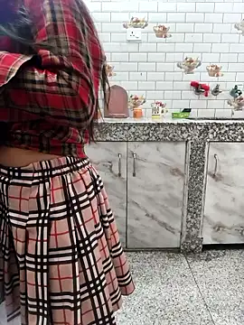 Shalu G online show from April 2026 08:15:02 AM