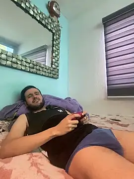 Alexitho25 online show from May 2026 09:05:02 PM
