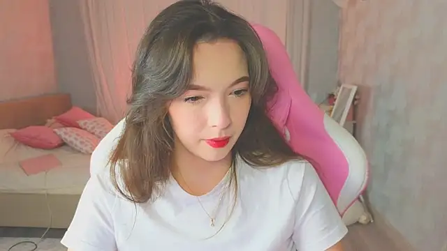 yuna sunshy online show from October 2025 11:50:01 PM