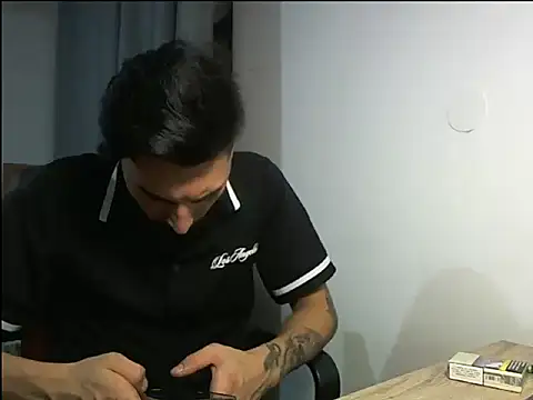 Alexgrc13 online show from October 2025 06:20:01 PM