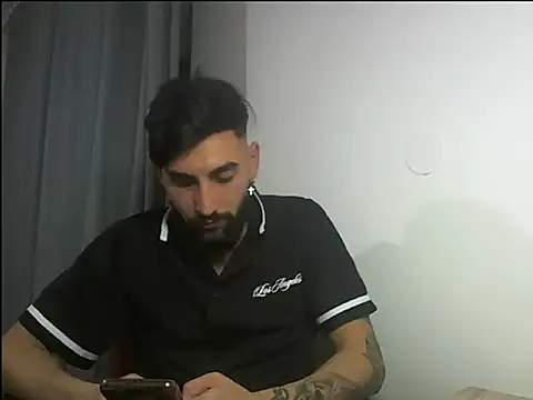 Alexgrc13 online show from October 2025 06:52:01 PM