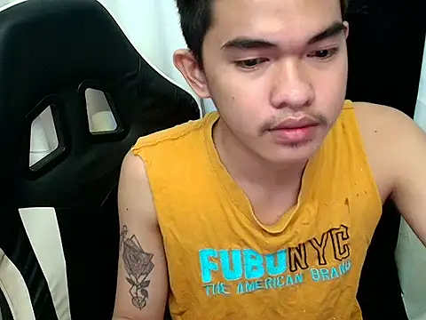 Snapshot of joncum4u chatting on April 2026 03:10:02 PM joncum4u online show from April 2026 03:10:02 PM