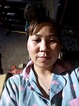 Snapshot of Mpchaola chatting on April 2026 11:07:01 PM Mpchaola online show from April 2026 11:07:01 PM