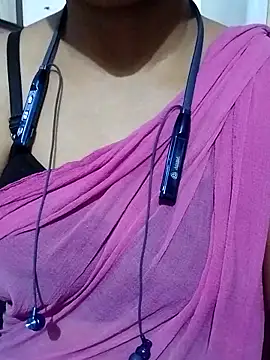 Snapshot of Varsha21 chatting on October 2025 09:21:02 AM Varsha21 online show from October 2025 09:21:02 AM