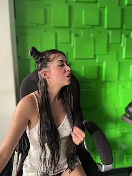 Snapshot of Linda_LS chatting on February 2026 09:00:01 PM Linda LS online show from February 2026 09:00:01 PM