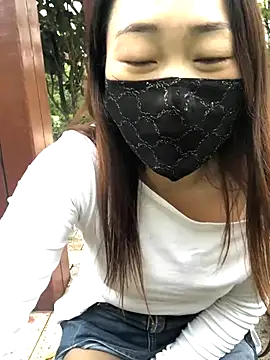 hhouq936 online show from September 2025 02:00:01 AM