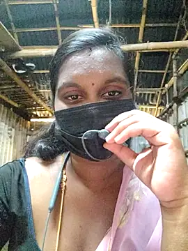 Snapshot of Tamildivya18 chatting on October 2025 05:17:02 AM Tamildivya18 online show from October 2025 05:17:02 AM