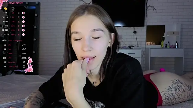 AsyaMiller online show from November 2025 05:03:01 PM