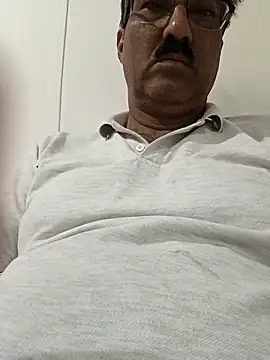 moonflower25 online show from October 2025 06:43:01 AM