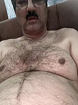 moonflower25 online show from December 2025 03:50:01 PM