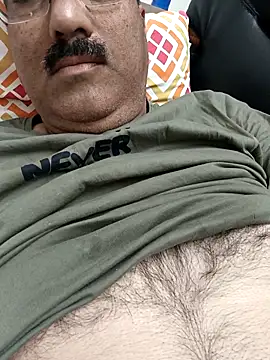 moonflower25 online show from February 2026 02:27:01 AM