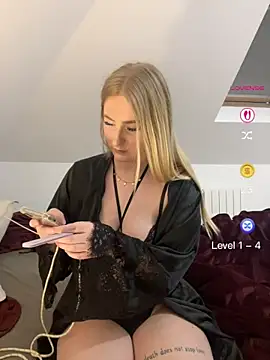 Snapshot of Lyn- chatting on April 2026 03:14:01 PM Lyn- online show from April 2026 03:14:01 PM